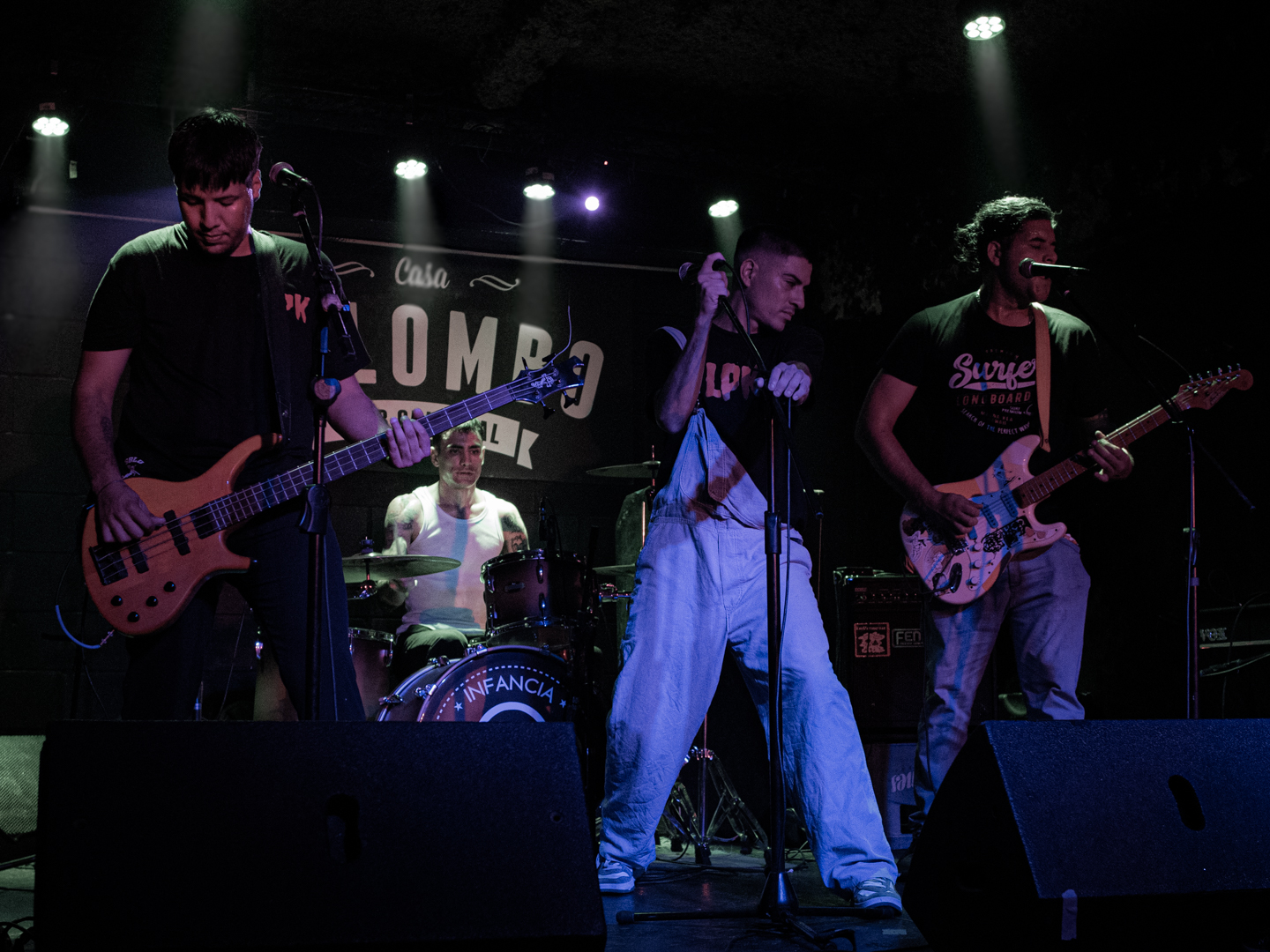 banda tocando en recital
