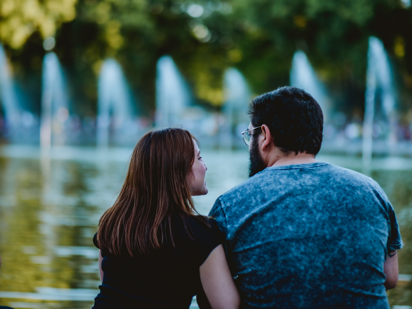 pareja en parque